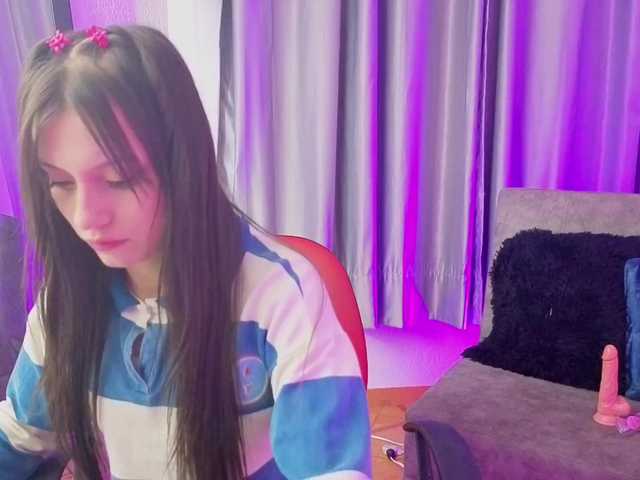 TinaJons's BongaCams show and profile