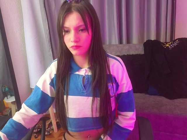 TinaJons's BongaCams show and profile