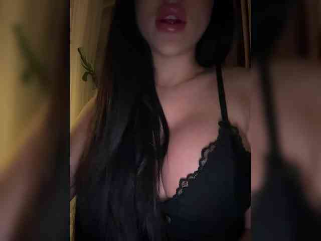 Angelina_kisa001 webcam