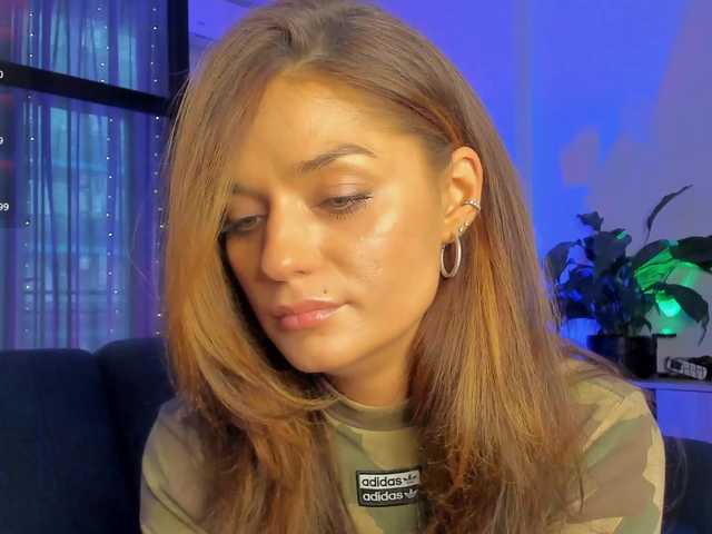 Iloveyou111's BongaCams show and profile