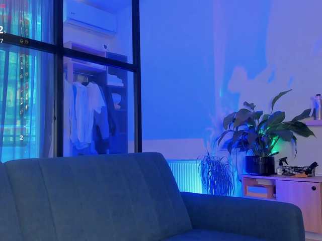 Iloveyou111's BongaCams show and profile