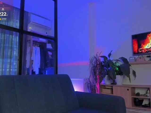 Iloveyou111 webcam