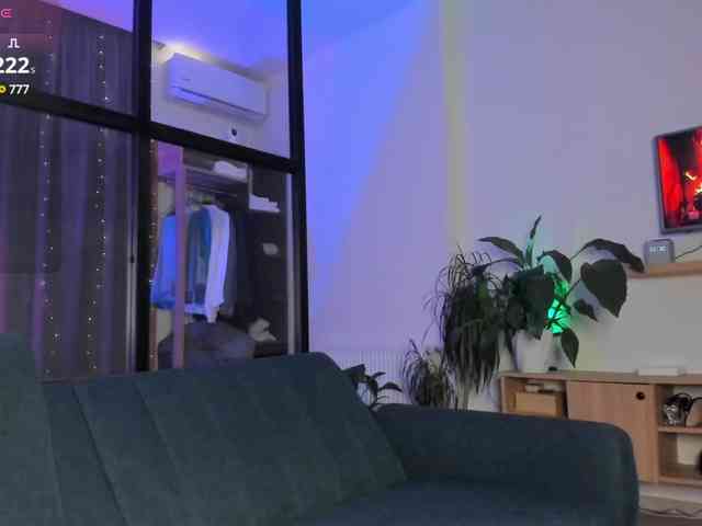 Iloveyou111 webcam