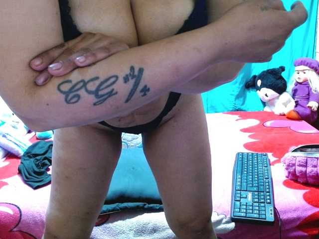 AISHA24's BongaCams show and profile