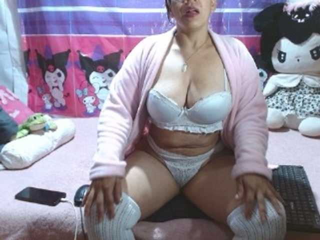 AISHA24 Live Cam on BongaCams