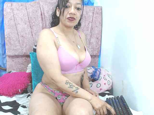 AISHA24 webcam