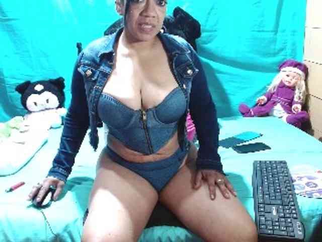 AISHA24 webcam