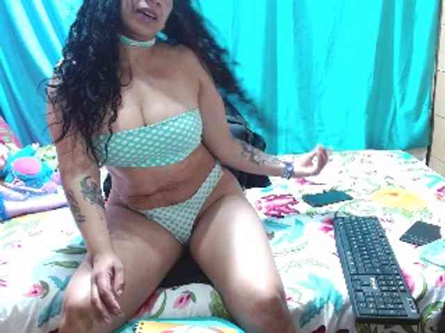 AISHA24 webcam