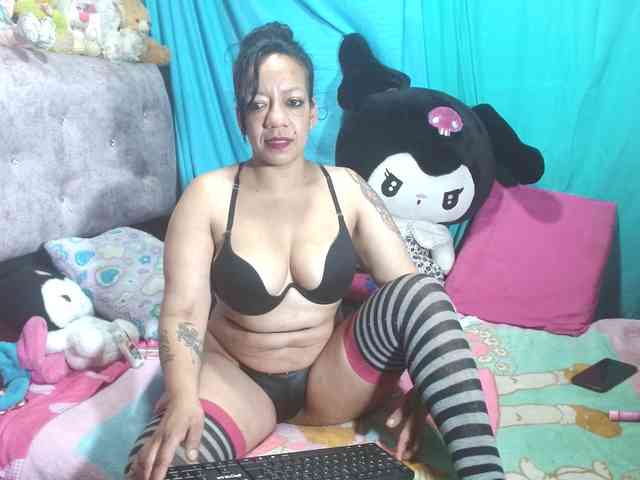 AISHA24 webcam