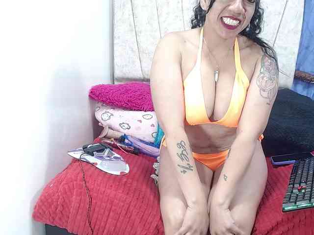 AISHA24 webcam