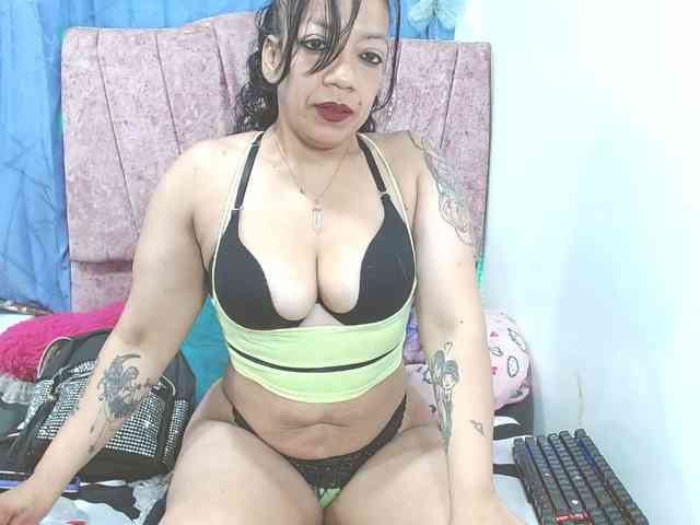 AISHA24 webcam
