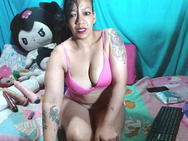 AISHA24 webcam