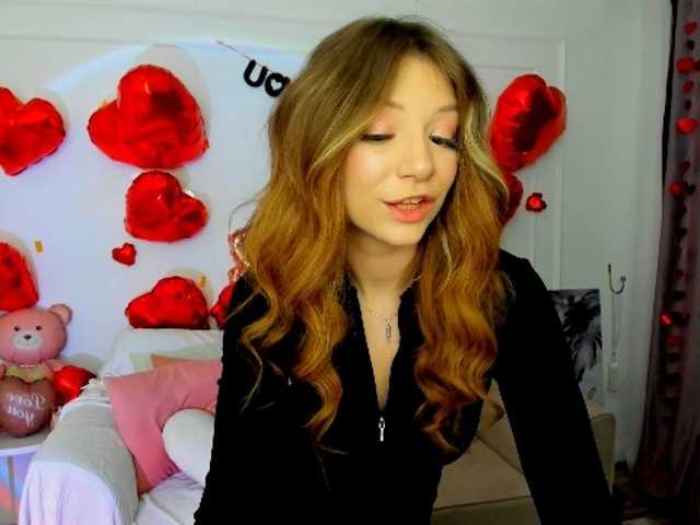 AmandaGrace's BongaCams show and profile