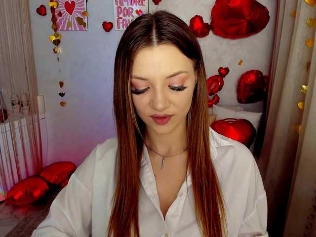 AmandaGrace's BongaCams show and profile
