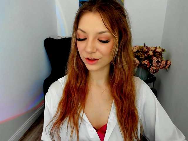 AmandaGrace's BongaCams show and profile
