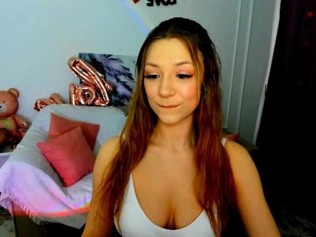 AmandaGrace's BongaCams show and profile