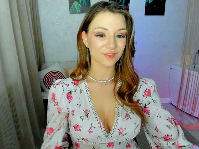 AmandaGrace's BongaCams show and profile