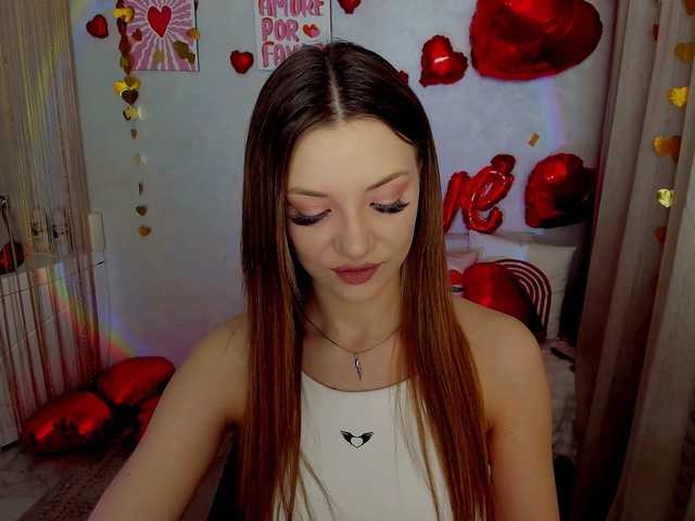 AmandaGrace's BongaCams show and profile
