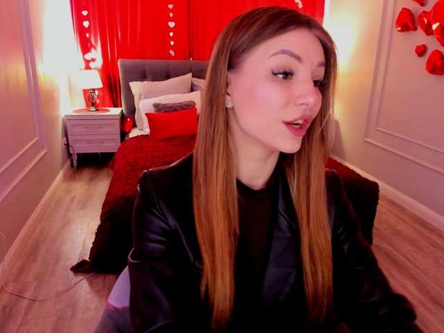 AmandaGrace's BongaCams show and profile