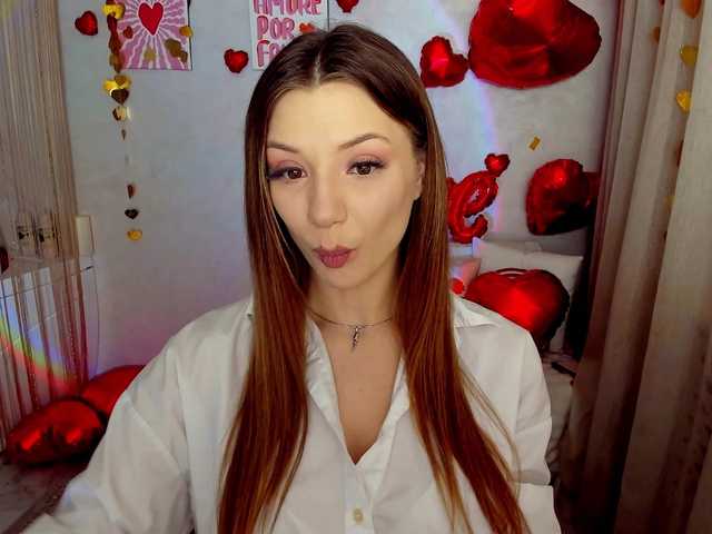 AmandaGrace's BongaCams show and profile
