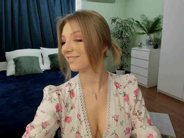 AmandaGrace webcam