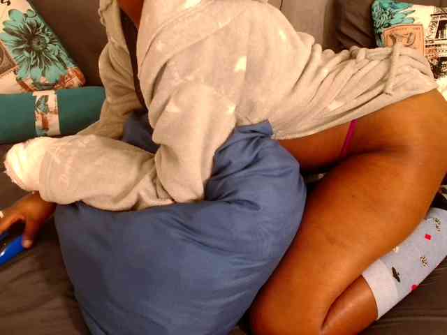 xxCumGoddess360 webcam
