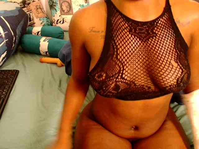 xxCumGoddess360 webcam