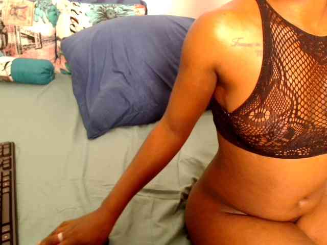xxCumGoddess360 webcam