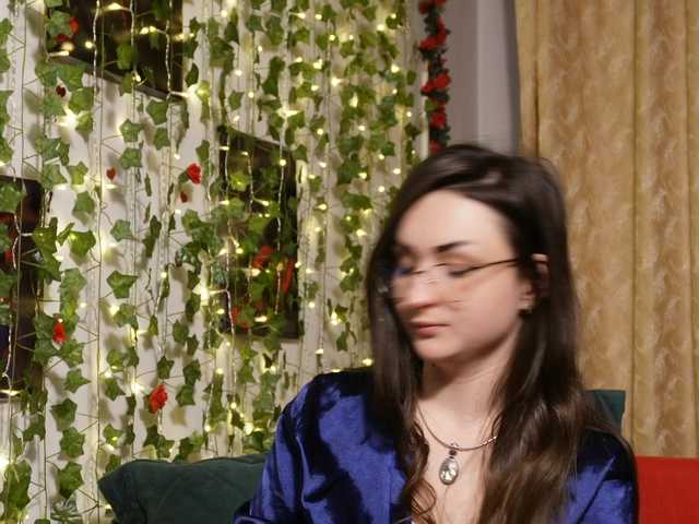 NaughtYHomemadE's BongaCams show and profile