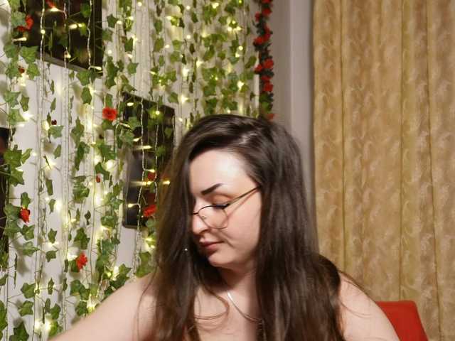 NaughtYHomemadE webcam bongacams model stream image