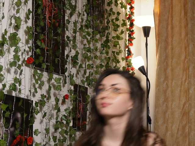 NaughtYHomemadE's BongaCams show and profile