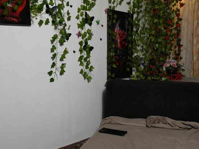 NaughtYHomemadE webcam