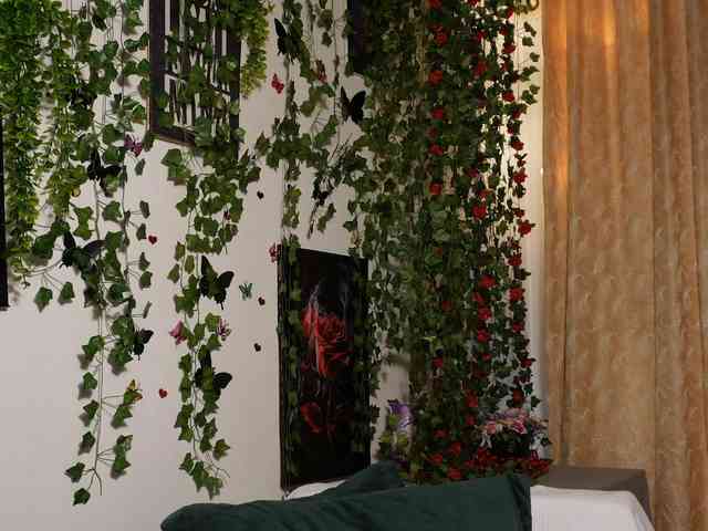 NaughtYHomemadE webcam