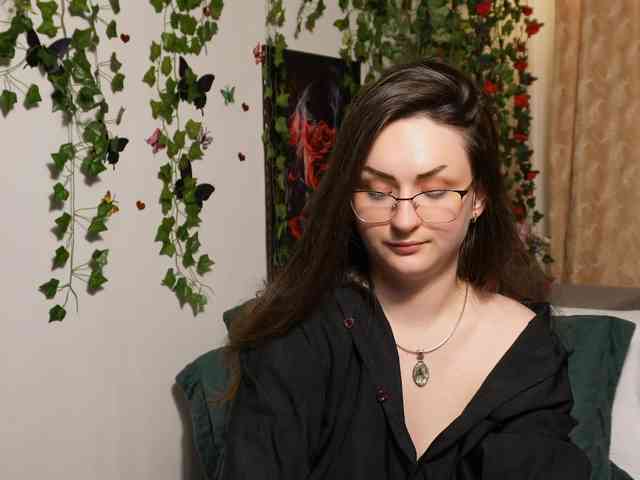 NaughtYHomemadE webcam