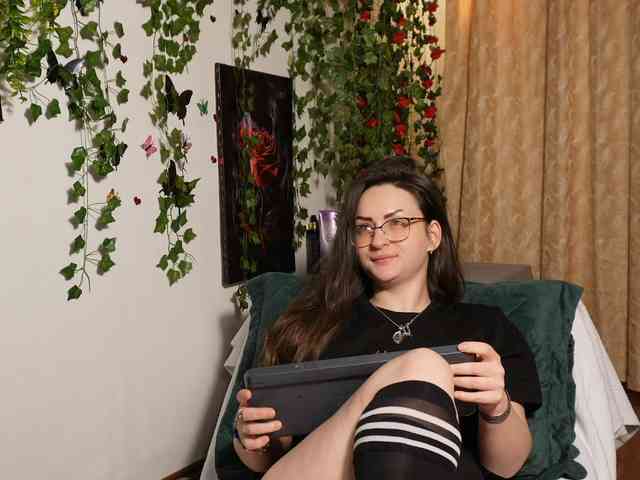 NaughtYHomemadE webcam