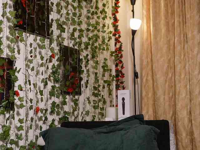 NaughtYHomemadE webcam