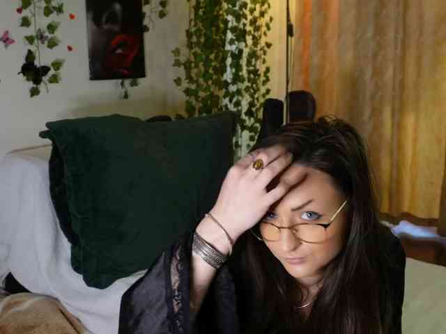 NaughtYHomemadE webcam