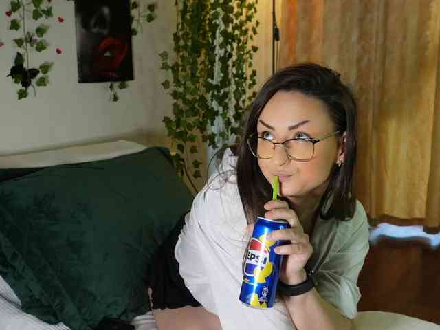 NaughtYHomemadE webcam