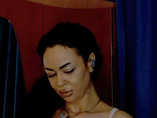 SophieRosenfeld Live Webcam on BongaCams