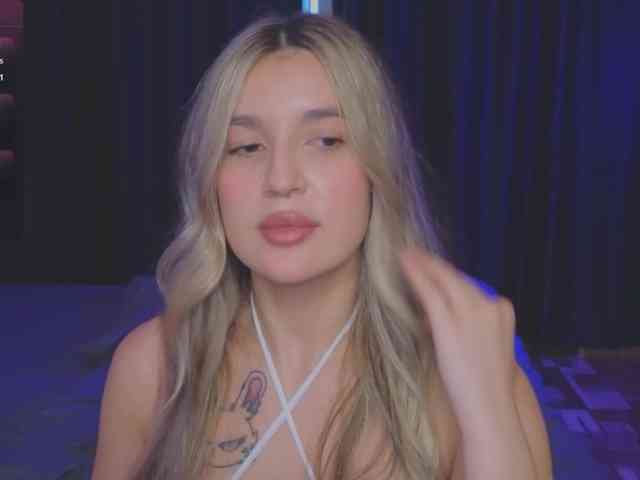 chatroom nude RoxyChilli