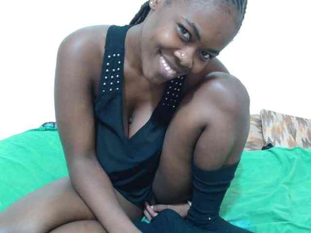 Ebonyrogan webcam