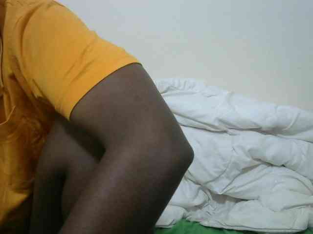 Ebonyrogan webcam