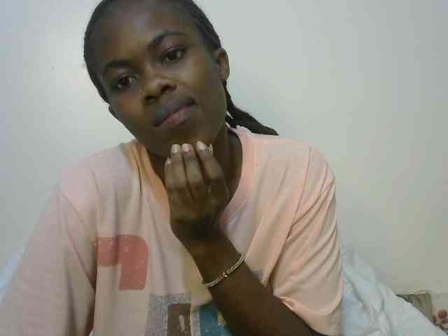Ebonyrogan webcam