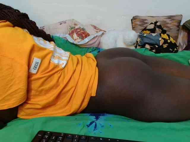 Ebonyrogan webcam