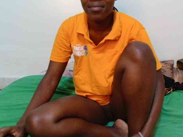 Ebonyrogan webcam