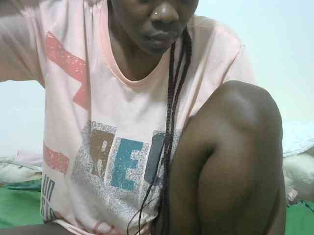 Ebonyrogan webcam