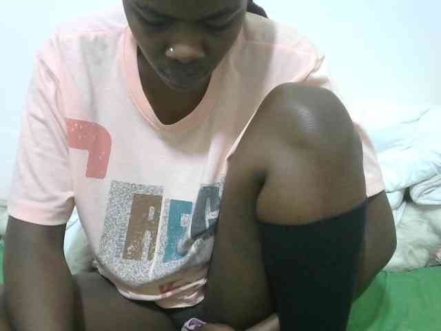 Ebonyrogan webcam