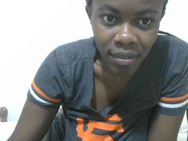 Ebonyrogan webcam