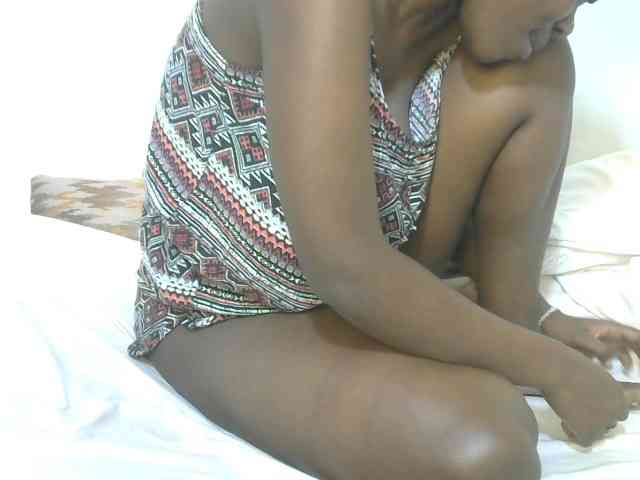 Ebonyrogan webcam