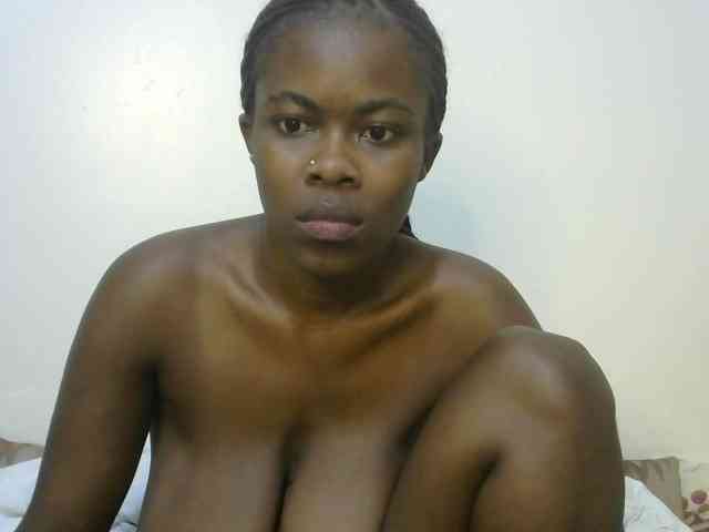 Ebonyrogan webcam
